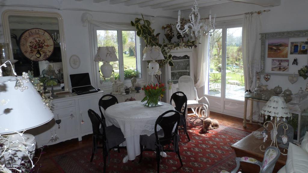 Le Jardin De Marie-Jeanne Bed and Breakfast Achy Exteriör bild