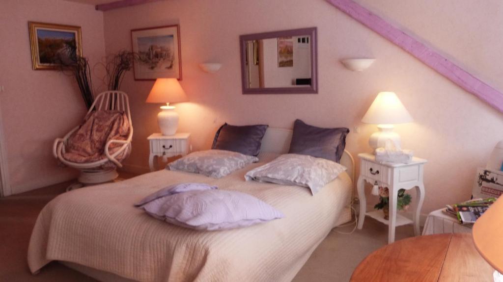 Le Jardin De Marie-Jeanne Bed and Breakfast Achy Rum bild